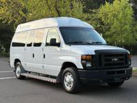 2011 Ford Econoline E150 - WHEELCHAIR VAN / HANDICAP / ONLY 68K MILES! Wheelchair Van In Beaverton - Image 6