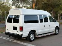 2011 Ford Econoline E150 - WHEELCHAIR VAN / HANDICAP / ONLY 68K MILES! Wheelchair Van In Beaverton - Image 9