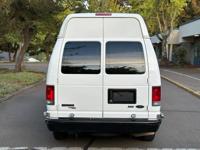 2011 Ford Econoline E150 - WHEELCHAIR VAN / HANDICAP / ONLY 68K MILES! Wheelchair Van In Beaverton - Image 10