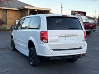 2012 Dodge Grand Caravan - WHEELCHAIR VAN / HANDICAPPED / ONLY 88K Wheelchair Van In Beaverton - Image 6