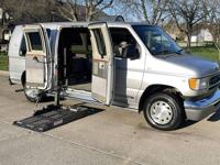♿2OO1 FORD / STARCRAFT CONVERSION WHEELCHAIR VAN..ONLY 44K MILES *ONLY 44K MILES. . .*DEPENDABLE. . .*AFFORDABLE