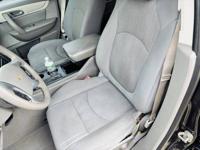 2015 Chevy Traverse Lt 6cyl 3rd row seat Runs Drives looks great Our website is Motorhubnj.com - Image 9