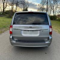 2015 Chrysler Town and Country S Nashville - Image 6