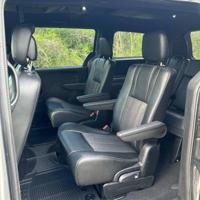 2015 Chrysler Town and Country S Nashville - Image 9