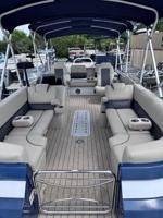 2023 Silver Wave 2410 SW5 JS Tritoon w/Suzuki 200HP 4 Stroke Arlington - Image 10