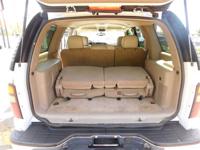 2004 GMC Yukon SLT suv Summit White CALL 503-836-3777 FOR AVAILABILITY - Image 10