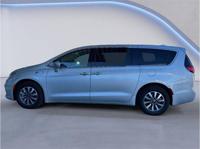 2022 Chrysler Pacifica Hybrid Touring L - GOOD/BAD/NO CREDIT OK! + Escondido Auto Super Center - Image 4