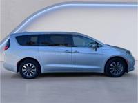 2022 Chrysler Pacifica Hybrid Touring L - GOOD/BAD/NO CREDIT OK! + Escondido Auto Super Center - Image 8