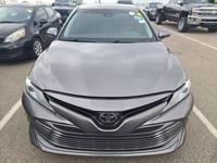 2018 Toyota Camry XLE 1 Owner Clean Title Clean History RELIABLE CLEAN My Auto Broker Service saves you TIME / MONEY on any car - Image 3