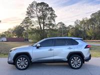 2021 Toyota RAV4 XLE Premuim - Image 5