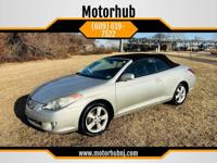 2006 Toyota Camry Solara SE V6 2dr Convertible _Toyota_ _Camry Solara_ _Convertible_ - Image 2