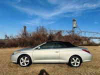 2006 Toyota Camry Solara SE V6 2dr Convertible _Toyota_ _Camry Solara_ _Convertible_ - Image 4