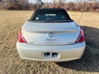 2006 Toyota Camry Solara SE V6 2dr Convertible _Toyota_ _Camry Solara_ _Convertible_ - Image 6