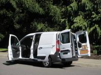 2018 FORD TRANSIT CONNECT CARGO***ULTRA CLEAN AND GOOD*** BELLEVUE*CARGO VAN-WORK READY TODAY! - Image 2