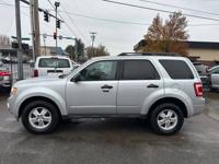 2011 Ford Escape XLT V6 Salem, Oregon - Image 3