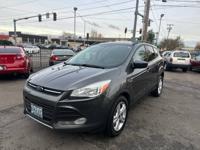 2015 FORD ESCAPE SE Salem, Oregon - Image 2