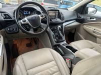 2015 FORD ESCAPE SE Salem, Oregon - Image 9