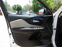 2016 JEEP CHEROKEE LATITUDE - Image 9