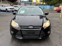 2014 Ford Focus SE Hatchback // Only 79k mi Clean Title // Vancouver Auto Center - Image 3