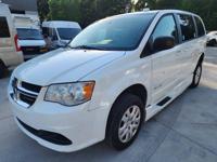 2015 Dodge Grand Caravan SE Mobility Handicap Wheelchair Van - Image 3