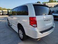 2015 Dodge Grand Caravan SE Mobility Handicap Wheelchair Van - Image 5