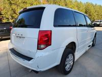 2015 Dodge Grand Caravan SE Mobility Handicap Wheelchair Van - Image 7