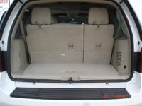 2009 Ford Expedition XLT with 3rd row seating CONROE - Image 6