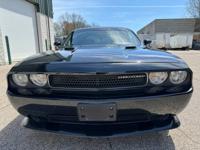 2013 Dodge Challenger SXT SPORT COUPE ! ONLY ONE OWNER! JUST SERVICED PHILADELPHIA - Image 8