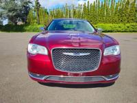 2019 Chrysler 300 Limited 4dr Sedan Sedan Roberto's Auto Sales - Image 9