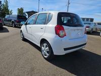 2009 Chevrolet Aveo Chevy Aveo5 LT 4dr Hatchback Hatchback Roberto's Auto Sales - Image 7