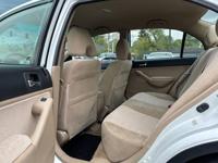 2004 HONDA CIVIC/HYBRID GAS SAVER// GREAT DEAL - Image 10