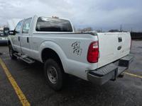 2015 FORD F250 SUPER CREW 4X4 ALL OPTIONS NO STARTCOST NEW K Denver - Image 3