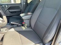 2020 Jeep Gladiator Sport-4 Door- 4WD-12.9K Miles-Reduced Price! Urbana, IL - Image 8