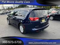 2017 Chrysler Pacifica Touring (** One Owner**) Excellent 7 Passenger Pat Moore Quality Cars - Image 4