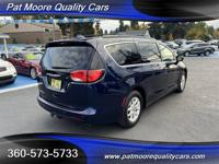2017 Chrysler Pacifica Touring (** One Owner**) Excellent 7 Passenger Pat Moore Quality Cars - Image 6