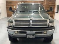 2001 Dodge Ram 2500 Laramie 4X4 6-SPEED MANUAL / 5.9L CUMMINS DIESEL 2500 + MM Investment Cars-Gladstone / WE SHIP NATIONWIDE - Image 6