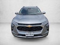 2025 Chevrolet Trax LT Chevy SUV AUTONATION Call (281) 801-8046 to confirm availability - April 21st - Image 3