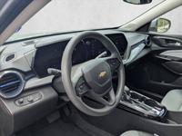 2025 Chevrolet Trax LT Chevy SUV AUTONATION Call (281) 801-8046 to confirm availability - April 21st - Image 10