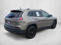 2019 Jeep Cherokee Latitude Plus SUV AUTONATION Call (281) 769-3280 to confirm availability - April 21st - Image 6