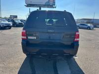 FORD ESCAPE XLT ONLY OUT THE DOOR!! TOTAL PRICE!!! Phoenix - Image 8