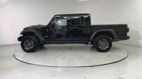 2025 Jeep Gladiator 4x4 4WD Truck SUV Mojave Crew Cab BMW of Salem - Image 5