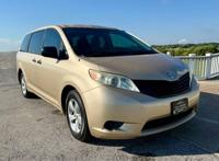 2011 Toyota Sienna BASE LA MARQUE TX - Image 3