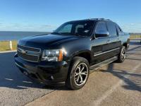 2013 Chevrolet Avalanche LTZ BLACK DIAMOND EDITION LA MARQUE TX - Image 2