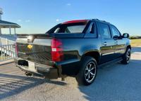 2013 Chevrolet Avalanche LTZ BLACK DIAMOND EDITION LA MARQUE TX - Image 6