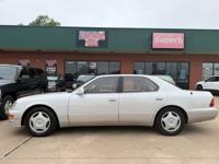 1997 Lexus LS 400 Base Norman - Image 3