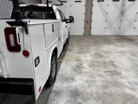 2022 Ford F-250 2wd Extended Cab XL Utility Bed Back Up Camera Mid TN - Image 9