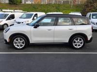 2025 MINI Cooper Countryman S ALL4 AWD Automatic Wagon Under Warranty! Bellevue - Image 5