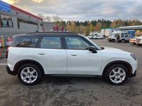 2025 MINI Cooper Countryman S ALL4 AWD Automatic Wagon Under Warranty! Bellevue - Image 9
