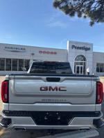 2022 GMC Sierra 1500 4WD Crew Cab Short Box AT4 pickup Quicksilver CALL 720-307-6446 FOR AVAILABILITY - Image 4