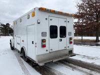 2001 International 4700 (Mechanic's Truck/Maintenance) WI/IL Border - Image 5